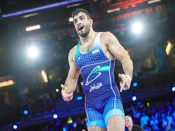 قاسم پور: کشتی فینال سخت تر از مبارزه با کاکس بود/ کارت هدیه مسدود را یکی از مسئولان شهری داد