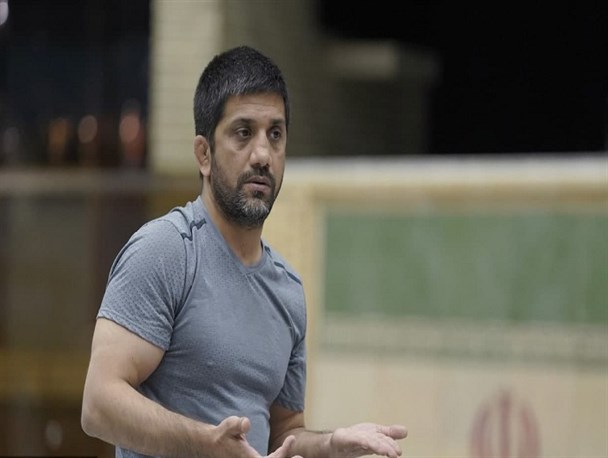 دبیر: شرط اول موفقیت احترام به پدر و مادر و مربیان است