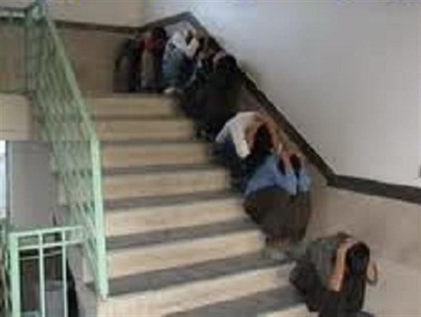 مانور زلزله و ایمنی در مدارس فومن برگزار شد