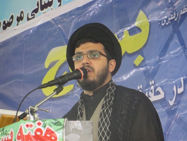 مهمترین وظیفه بسیجیان مقابله با نفوذ دشمن است/کشور باید به بسیج تکیه کند،امروز بسیج آماده است