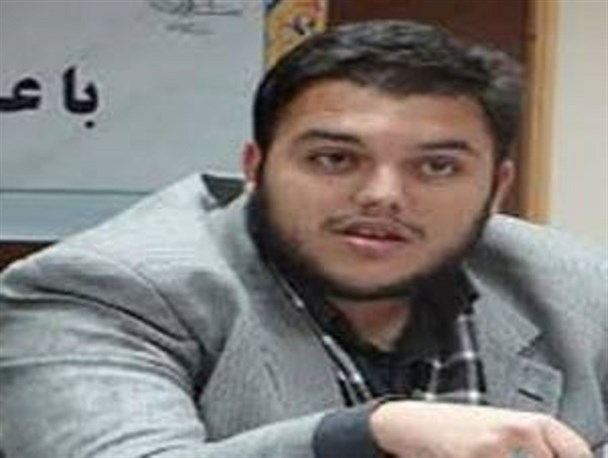 بزرگ و بزرگ زاده های شما در زندان تشریف دارند/فتنه گرها امتحانشان را پس داده اند و مردم اجازه بازگشت آن ها را نمی دهند