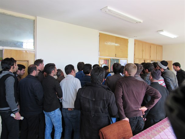 کلاف سر در گم بازار فریدن