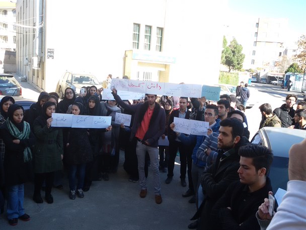 حمایت بسیج دانشجویی دانشگاه علوم پزشکی البرز از دانشجویان معترض پرستاری
