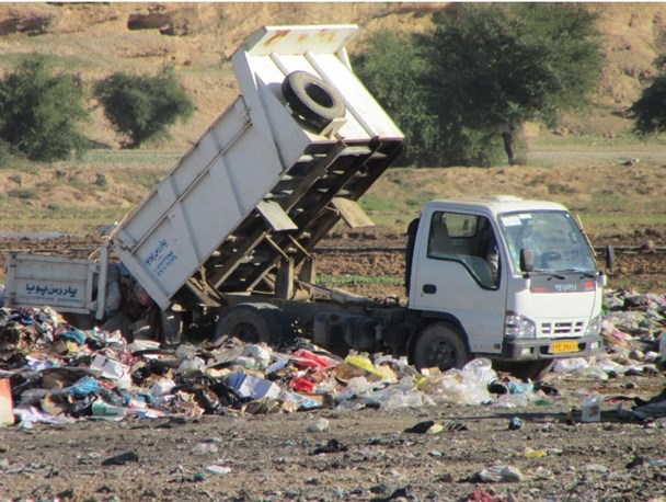 محل نامناسب دفن زباله ها زیر سایه بی تدبیری مسئولان