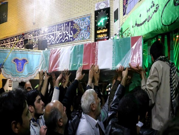 مراسم وداع با پیکر مطهر 2شهید گمنام در  فسا+تصویر