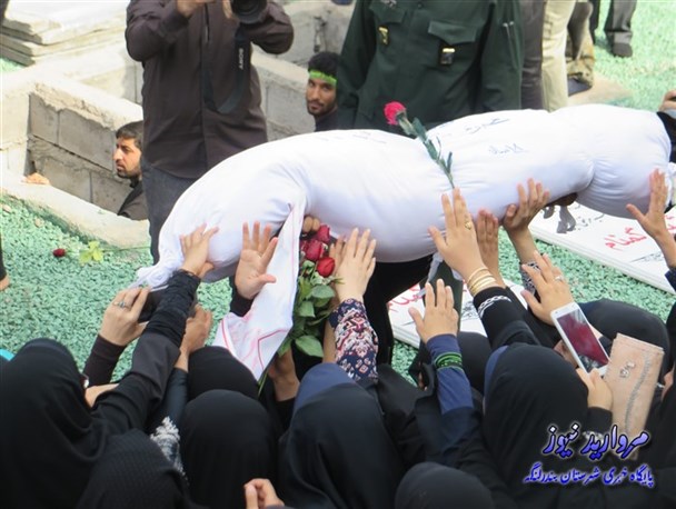 ۳ سرباز گمنام خمینی(ره) در شهر دریانوردان خلیج فارس آرام گرفتند+ تصاویر