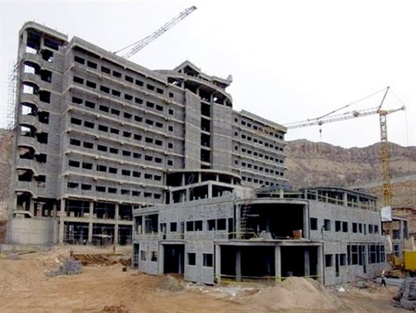 پیشرفت 78 درصدی تنها بیمارستان مرزی جنوب شرق/ افتتاح بیمارستان 218 تخت خوابی؛ آرزوی 8 ساله مردم سراوان