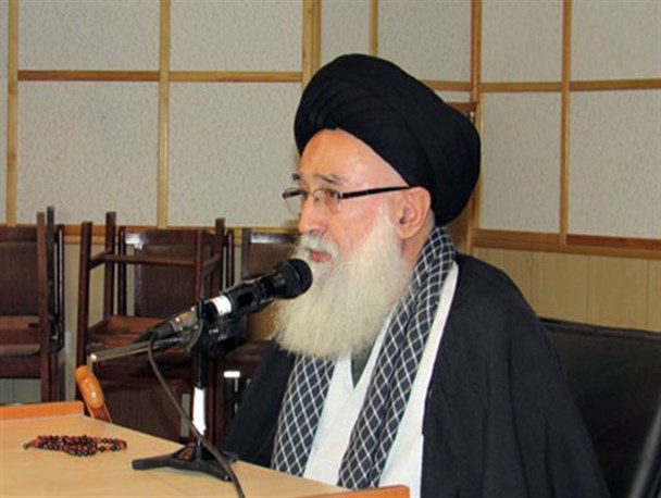 بسیجی وار به مقابله با دشمنان برویم / ایران اسلامی اکنون پرچمدار ولایتمداری در جهان است