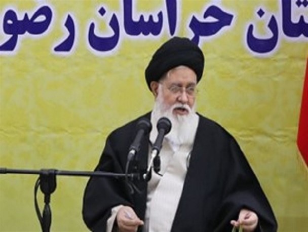 حضور زائران خارجی در مشهد بدون برنامه فرهنگی، منشأ مفاسد زیادی است