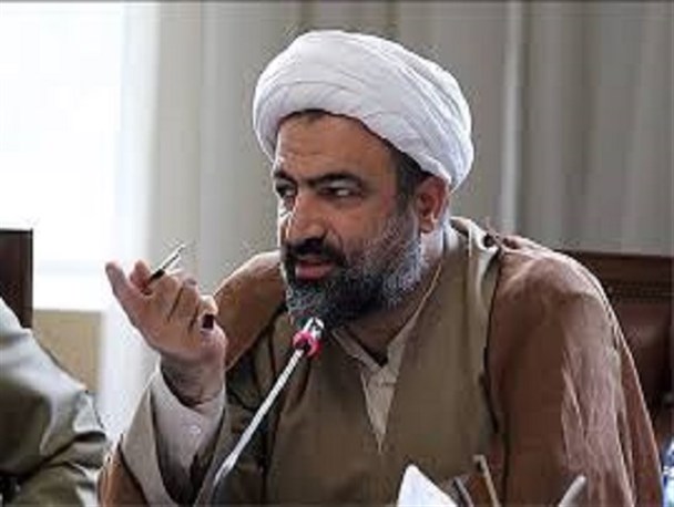 دلار 4200 تومانی یکی از اشتباهات استراتژیک دولت بود