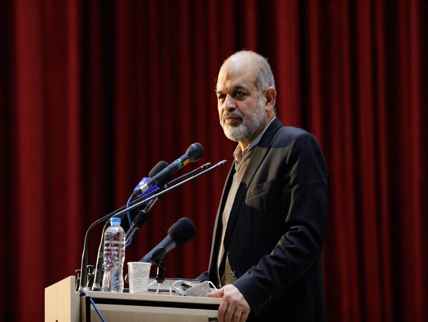 راهبرد دولت سیزدهم حرکت براساس بیانیه گام دوم انقلاب است/ جزییات اختیارات بیشتر به استانداران از سال آینده