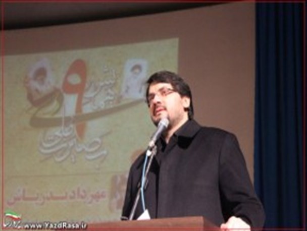 انحلال مجلس،نگاه فتنه‌گران است/سیاه نمایی به نفع ملت نیست/ فتنه‌گران ازقاجاروطن فروشی ودیکتاتوری را به ارث برده اند