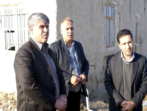 دهگردشی فرماندار از روستاهای مانه وسملقان