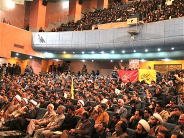نشست بازخوانی حماسه مردمی 9 دی در زاهدان+تصاویر