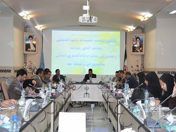روز 9 دی شکوه و عظمت ملت ایران در مقابله با فتنه گری نمایان شد