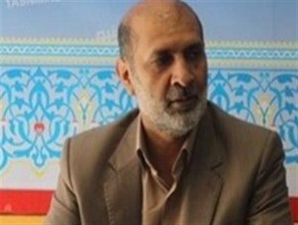 قدرت طلبی و فرصت طلبی با خدمت بی منت جابجا شده است