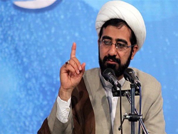 مساجد باید مؤمنان انقلابی تربیت کنند، دشمن ستیزی جزء برنامه های اصلی تربیتی مساجد است
