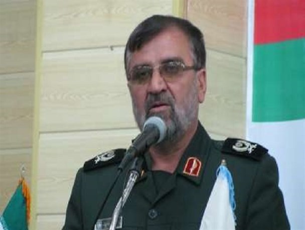 کسی که نمی تواند خانواده اش را نظارت کند چگونه می خواهد بر رهبری نظارت نماید