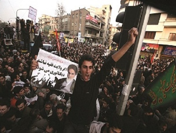 جان طوفان دیده‌ی ما را نشد دریا حریف