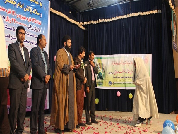 اهدا 135 جهیزیه و 140 هدیه به زوج های تحت پوشش کمیته امداد رودان