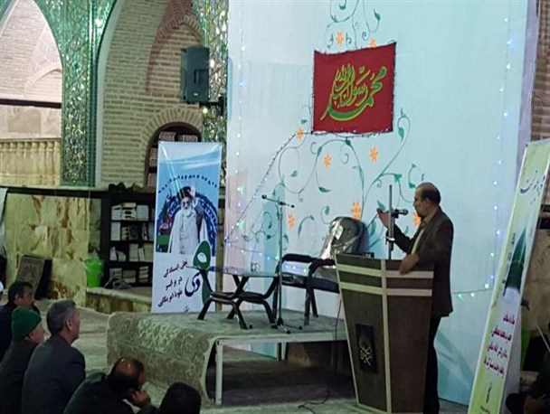 جشن میلاد پیامبر رحمت با حضور رییس سایبری صدا وسیما در ساوه+ عکس