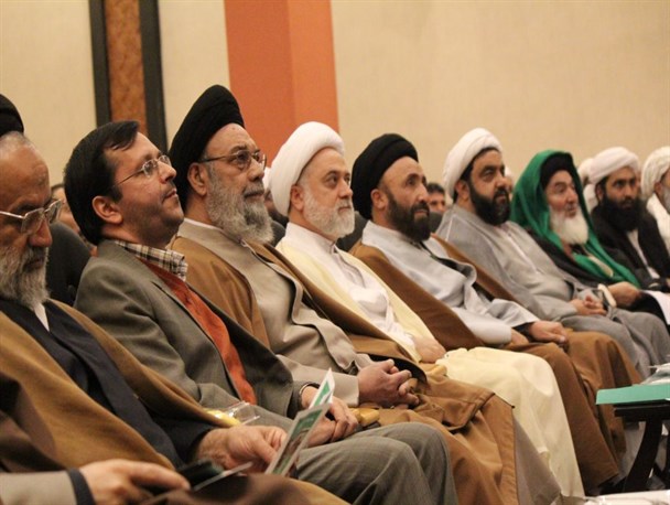 همایش پیامبر رحمت و مهربانی با حضور علمای شیعه و سنی افغانی استان اصفهان/ تصاویر