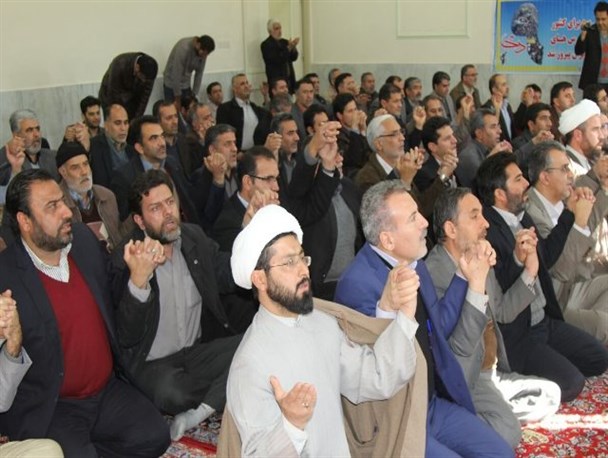 نماز وحدت در ساوه اقامه شد+ عکس