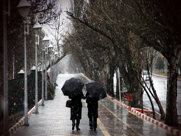 همدان زیر چتر باران