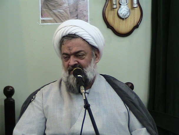 فتنه گران به دنبال فرصتی برای زدن ضربه کاری به بدنه نظام هستند/ اگر قرار بود طبق قانون عمل شود کار سران فتنه تمام بود