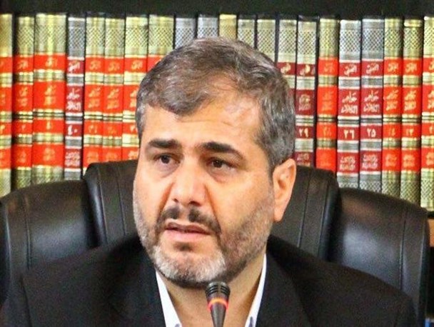 مادامی که مردم پشت سر ولایت حرکت نمایند کشور دچار مشکل نخواهد شد