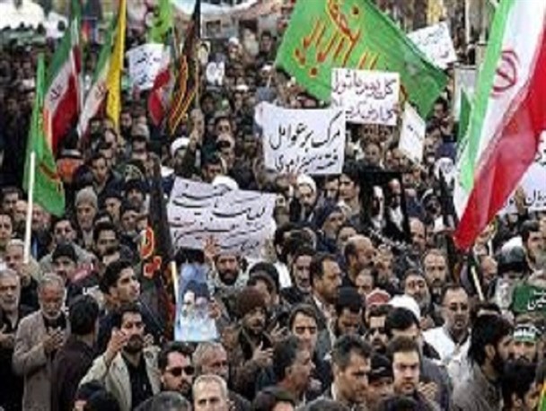 ۹ دی انقلاب اسلامی را بیمه کرد/جمهوری اسلامی برای رفع عوارض فتنه هنوز در حال هزینه دادن است
