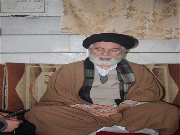 قدرت و مقام چشمان فتنه گران را کور کرده بود