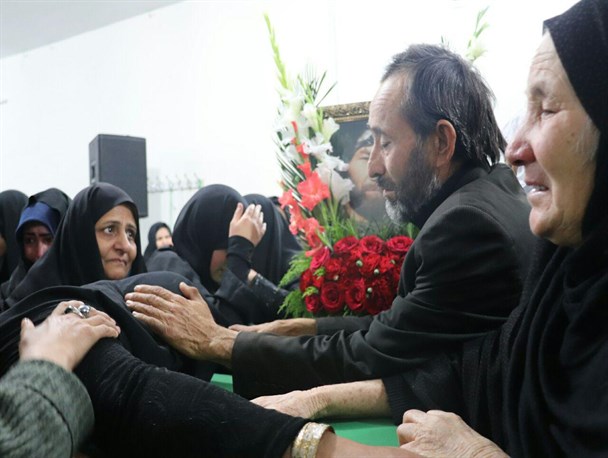 وداع با پیکر شهید ناظر حسین رحیمی + تصاویر