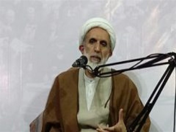 تخریب جایگاه ولایت هدف اصلی دشمن در فتنه ۸۸ بود/ رمز دوام انقلاب «پایبندی به اصول انقلاب» است