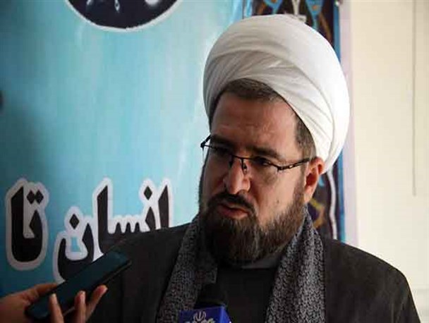 پیام شهدا دفاع از حریم ولایت در هر شرایطی است