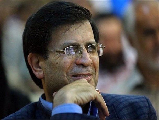 صدمات کتاب های مبتذل را نمی توان جبران کرد/ حتی در بین وزرا هم برخی اشتباهی نشسته اند/ هیچ کس حق ندارد مانع اهداف انقلاب شود