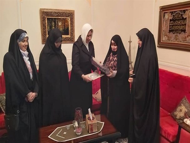 دست رد قوی‌ترین زن جهان به کشورهای خارجی به عشق حاج قاسم