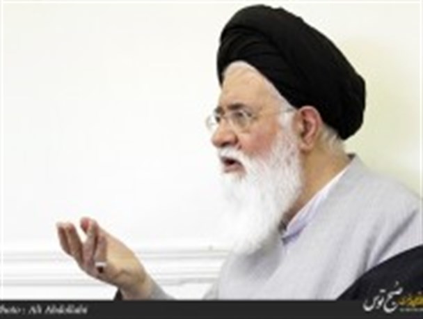 هرگاه غرب به ما نزدیک شده دین در خطر افتاده است