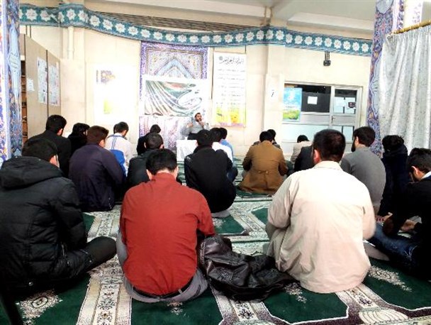 تجمع دانشجویی «من عاشق محمدم(ص)» در مجتمع آموزش عالی اسفراین+تصاویر