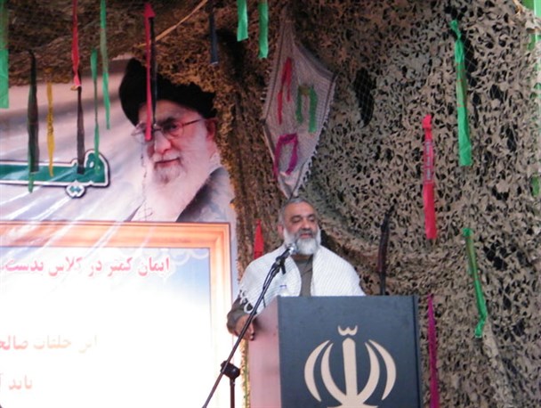 دشمنان با ماهواره می خواهند در تمام هجمه های قبلی خود که شکست خورده اند پیروز شوند/ می توانیم در جنگ نرم هم شهید داشته باشیم