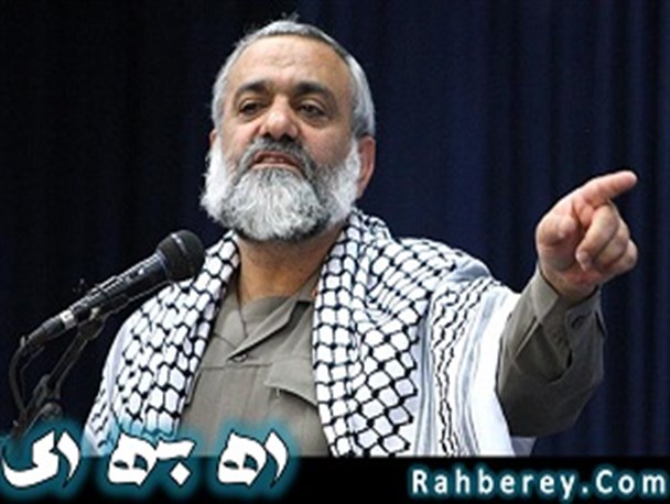 غرب تمام ارزش های خود را زیر پا گذاشته است ، یک جسد از غرب باقی مانده که آن هم فرو خواهد ریخت