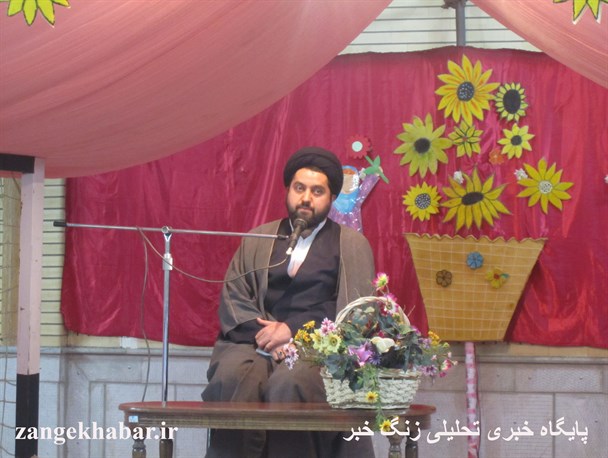انجام تکالیف الهی موجب رشد و تعالی می شود