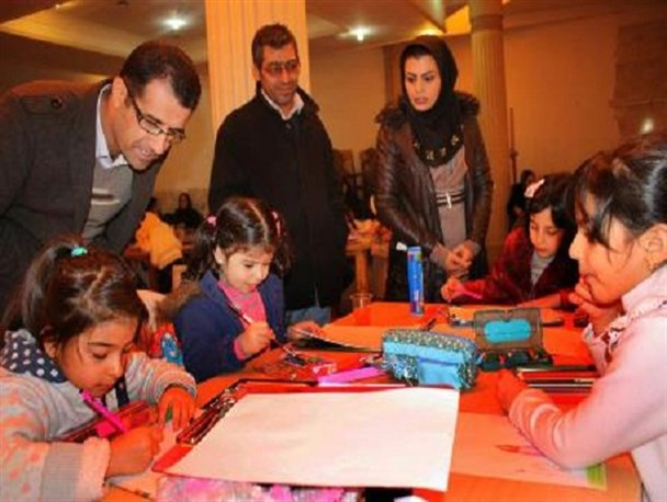 برگزاری ورکشاپ نقاشی با موضوع نماز در تاکستان