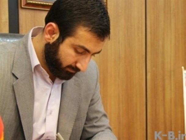 مگر حضور نامزدهای انتخاباتی در نماز جمعه جرم است؟
