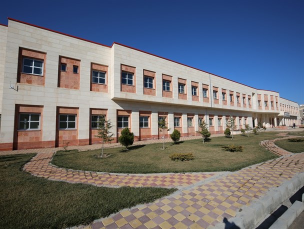بیمارستان امام رضا(ع) اردبیل تا سال آینده راه‎اندازی می‎شود