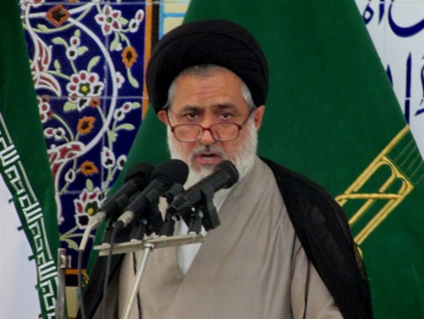 فتنه گری های انگلیس خبیث همچنان ادامه دارد/امروز به واسطه انقلاب اسلامی در اوج عزت قرار داریم/دستاوردهای انقلاب برای نسل جوان بازگو شود