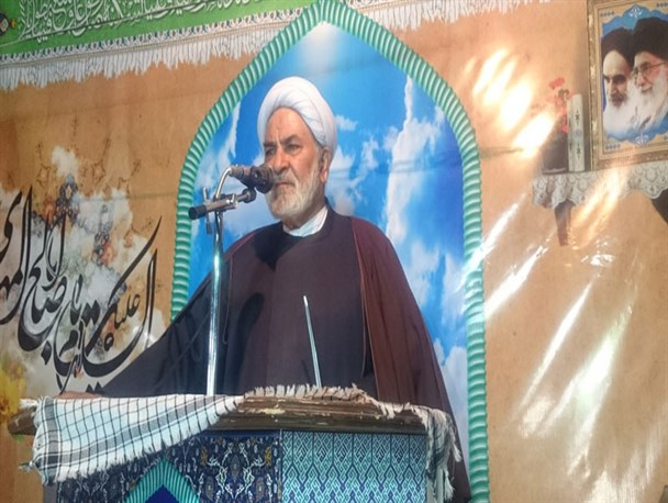 انقلاب ایران یک انقلاب خاص است و از خود ملت و با فریاد «الله اکبر» به وجود آمد