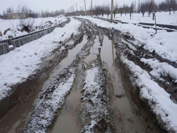 جاده های روستایی سیلوانا و صومای برادوست دوباره مغلوب برف شدند