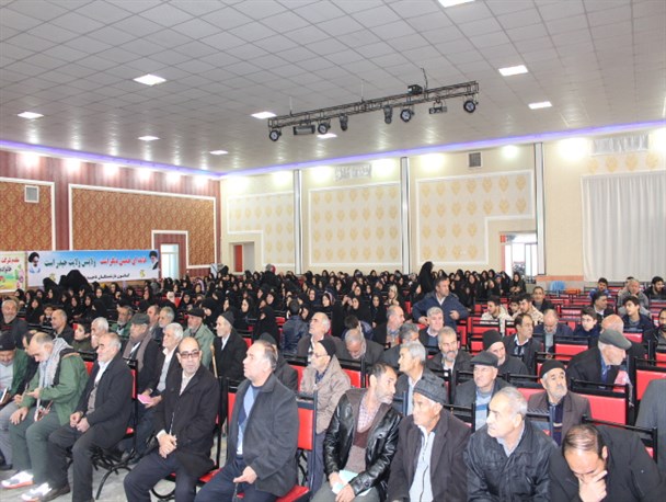 همایش گلگشت در شاهین دژ برگزار شد/تصاویر