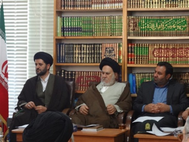 سرگردانی طرح پیوند مدرسه، خانه و مسجد در استان /کف گیر آموزش و پرورش در دیگ/ انتقاد از جلسات صوری انجمن اولیاء و مربیان در مدارس